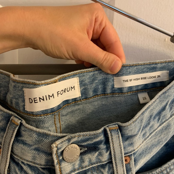 Denim forum jeans Aritzia size 26 - Picture 2 of 2